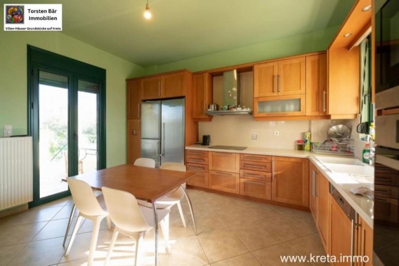 Mires Kreta, Mires Mehrfamilienhaus 300m² Wfl. verteilt auf 3 Etagen Haus kaufen